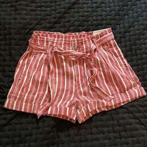 American Eagle Red and White Stripe super hi rise short - 4